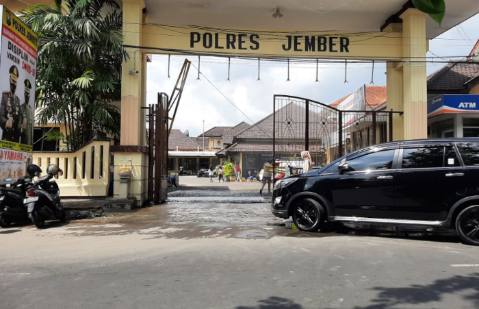 Tante Siram Ponakan dengan Kuah Bakso Panas, Hanya Lantaran Kesal Pertanyaannya Tak Dijawab